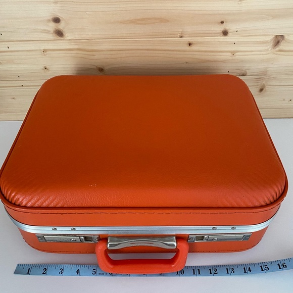 Vintage Retro Mod Orange Vinyl Suitcase Mid Century Travel Luggage 60s 70s Vibe - Picture 9 of 15